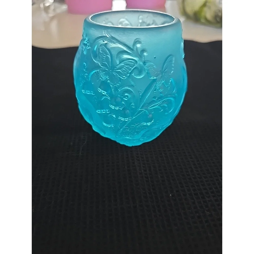 Small Resin  Blue Jar With Flowers On It  3‎ Inches High.     565